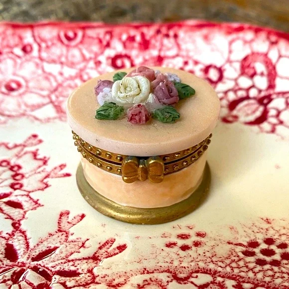 💐Vintage💐Hand Painted Hinged Box - Picture 8 of 8